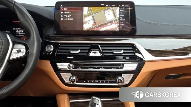 BMW 5 Series (G30) 2023 Черный из Кореи, фото 5