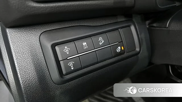 Ssangyong The New Tivoli Air 2023 Светло-серебряный цвет из Кореи, фото 5