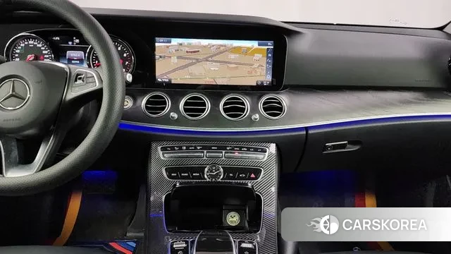 Mercedes-Benz E-Class W213 2018 Черный из Кореи, фото 5