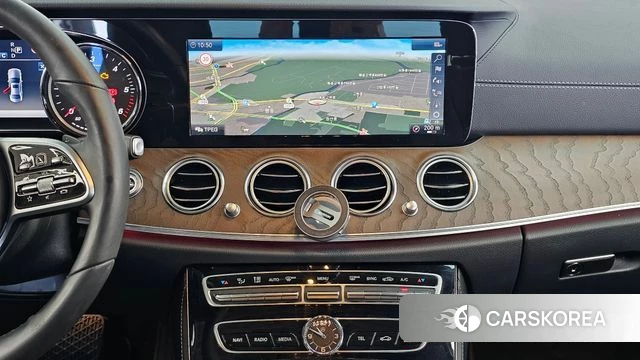 Mercedes-Benz E-Class W213 2019 Белый из Кореи, фото 5