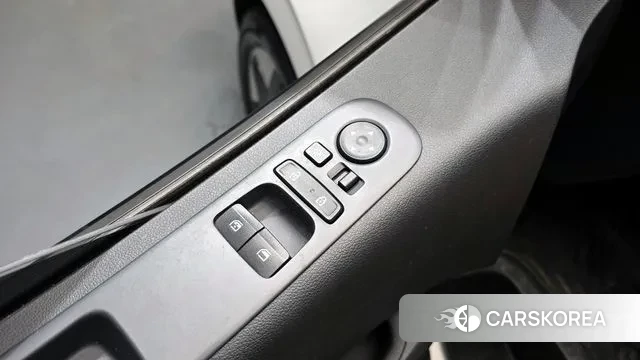 Hyundai Staria 2021 Белый из Кореи, фото 5