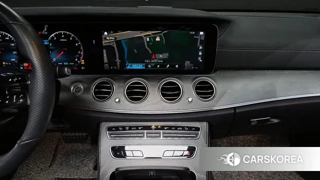 Mercedes-Benz E-Class W213 2022 Белый из Кореи, фото 5