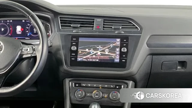 Volkswagen Tiguan second Generation 2020 Белый из Кореи, фото 5