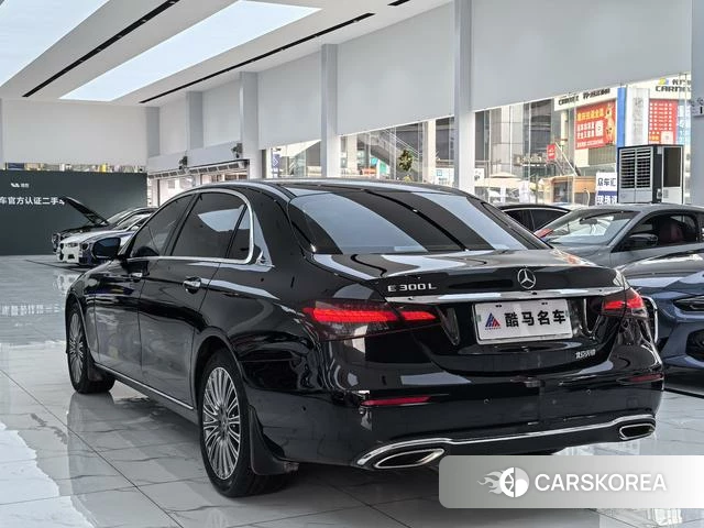 Mercedes-Benz E-class 2023 Черный из Китая, фото 5