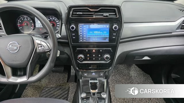 Ssangyong Berry New Tivoli 2022 Светло-серебряный цвет из Кореи, фото 5
