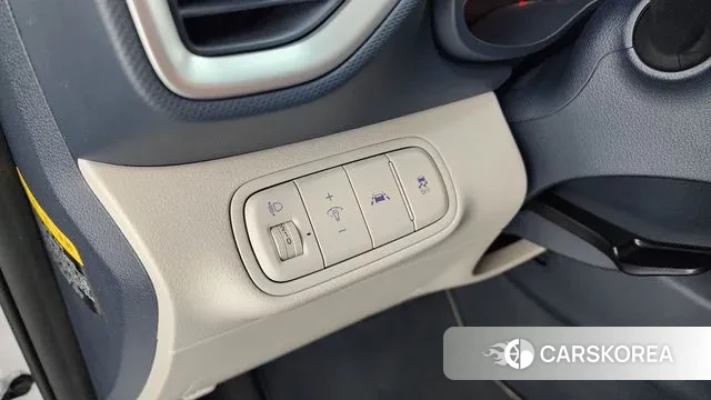 Hyundai Venue 2019 Белый из Кореи, фото 5