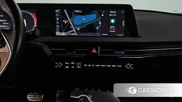 Kia EV6 2023 Белый из Кореи, фото 5