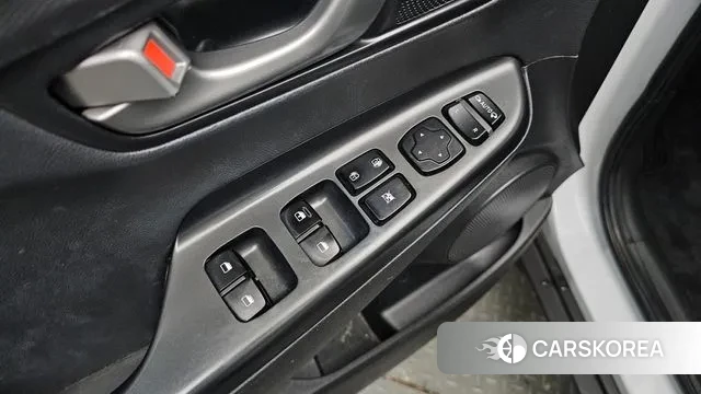 Hyundai Kona 2018 Белый из Кореи, фото 5