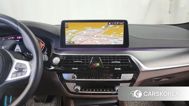 BMW 5 Series (G30) 2023 Серый из Кореи, фото 5