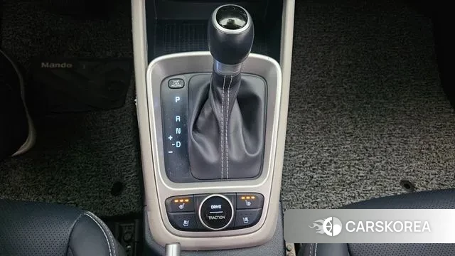 Hyundai Venue 2022 Белый из Кореи, фото 5