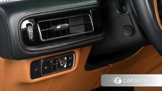 Lincoln Aviator 2nd generation 2023 Белый из Кореи, фото 5