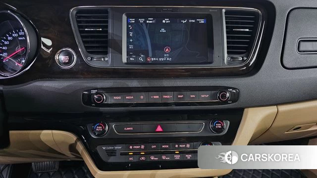 Kia The New Carnival 2018 Белый из Кореи, фото 5
