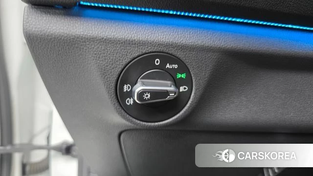 Volkswagen 7th Generation of Jetta 2021 Белый из Кореи, фото 5