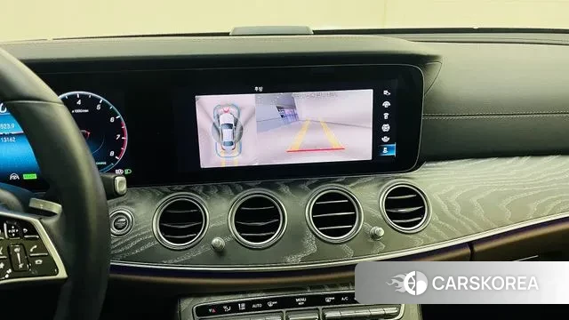 Mercedes-Benz E-Class W213 2022 Белый из Кореи, фото 5