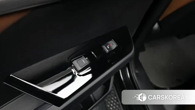 Ssangyong Torres 2022 Черный из Кореи, фото 5