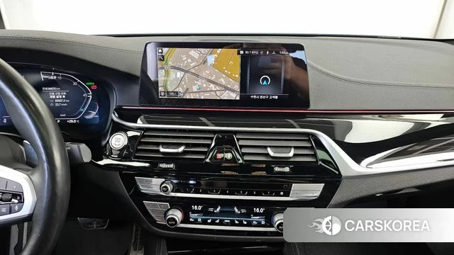 BMW 5 Series (G30) 2019 Синий из Кореи, фото 5