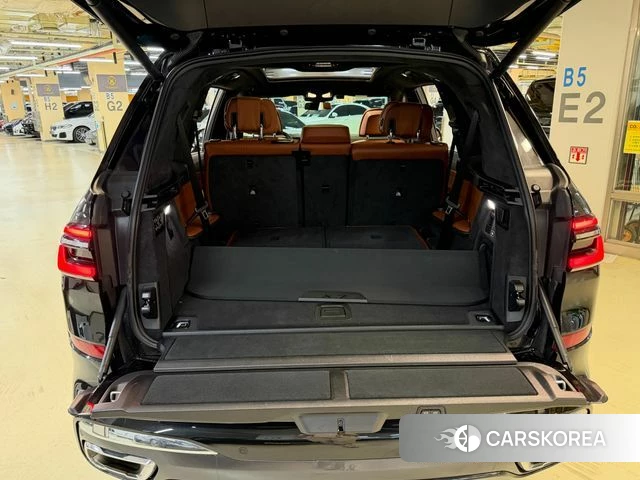 BMW X7 (G07) 2023 Черный из Кореи, фото 5