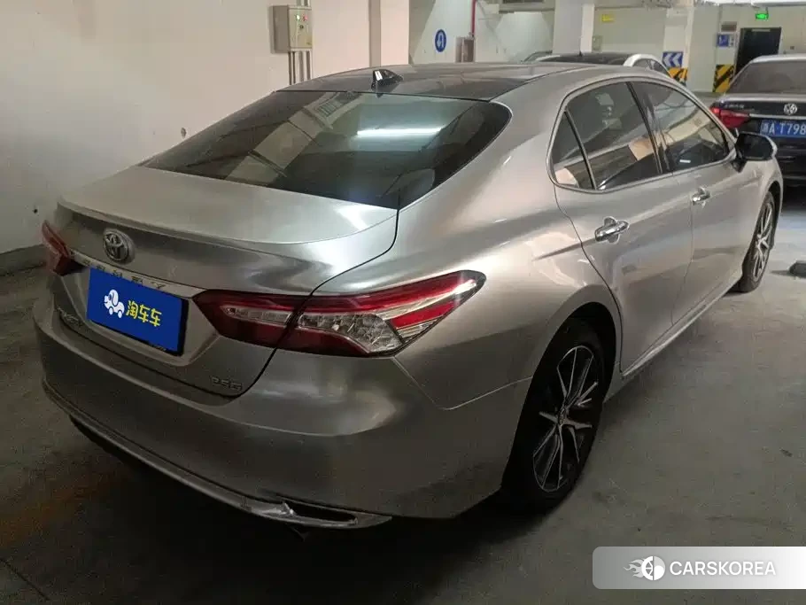 Toyota Camry 2023 Silver/gray из Китая, фото 5