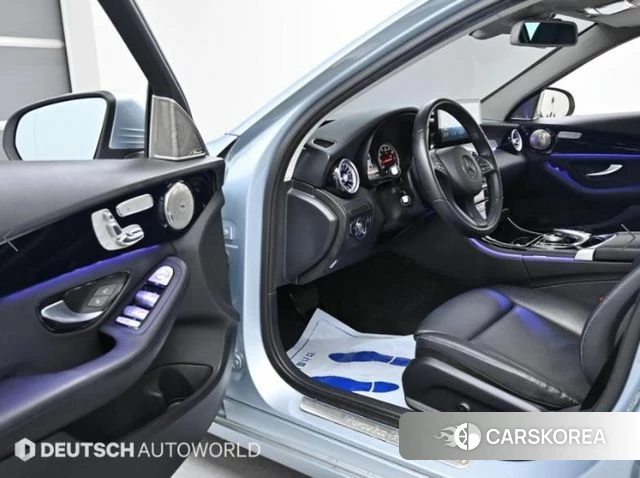 Mercedes-Benz C-Class W205 2018 Серебряный из Кореи, фото 5