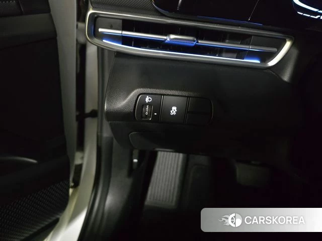 Hyundai The New Avante (CN7) 2023 Белый из Кореи, фото 5