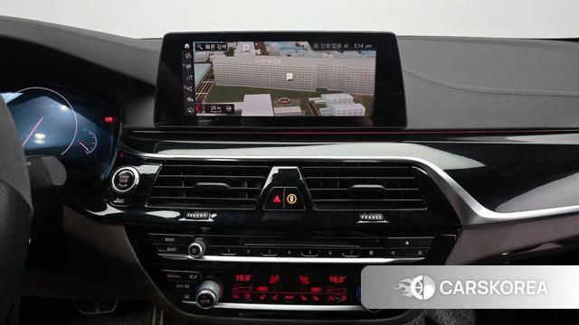 BMW 5 Series (G30) 2019 Белый из Кореи, фото 5