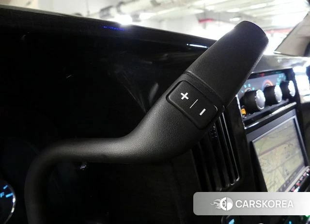 GMC Savana 2022 Белый из Кореи, фото 5