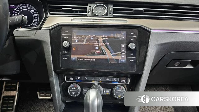 Volkswagen Arteon 2018 Белый из Кореи, фото 5