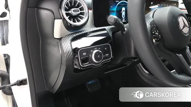 Mercedes-Benz A-Class W177 2020 Белый из Кореи, фото 5