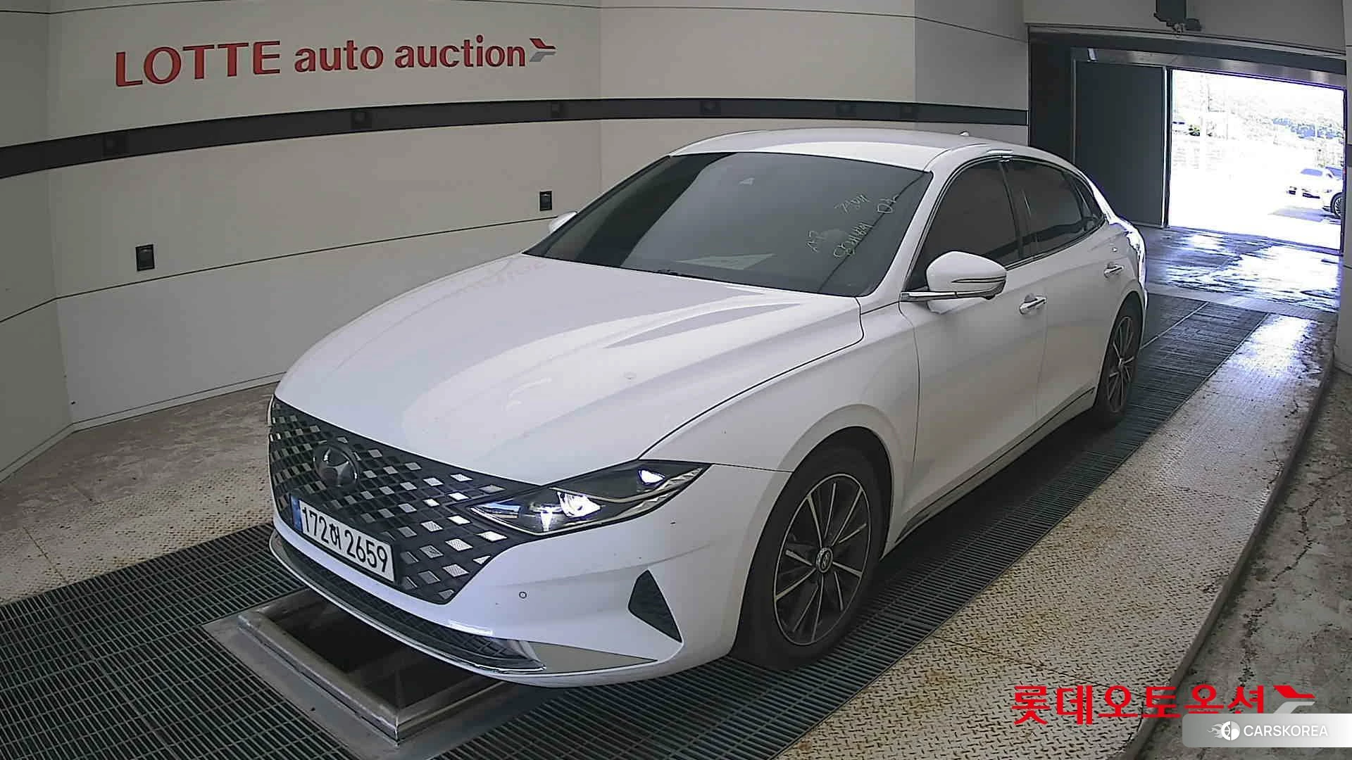 Hyundai Grandeur 2023 Serenity White Pearl (Optional addition) из Кореи, фото 5