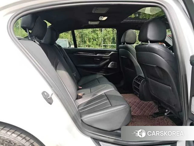 BMW 5 series 2019 Белый из Китая, фото 5