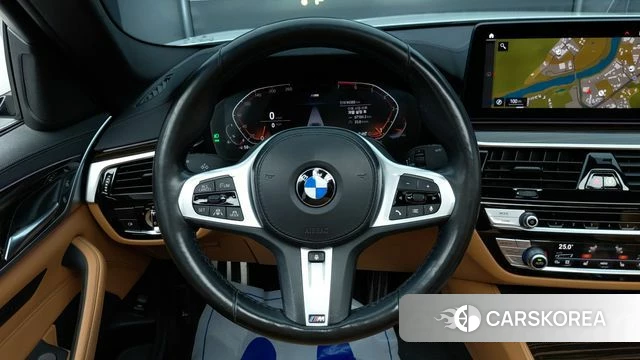 BMW 5 Series (G30) 2021 Белый из Кореи, фото 5