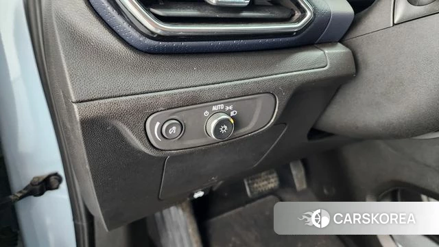 Chevrolet (GM Daewoo) Bolt EUV 2022 Небесно-голубой из Кореи, фото 5