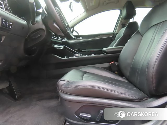 Kia K5 3rd generation 2022 Белый из Кореи, фото 5