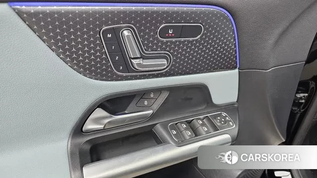 Mercedes-Benz GLA - Class H247 2025 Черный из Кореи, фото 5