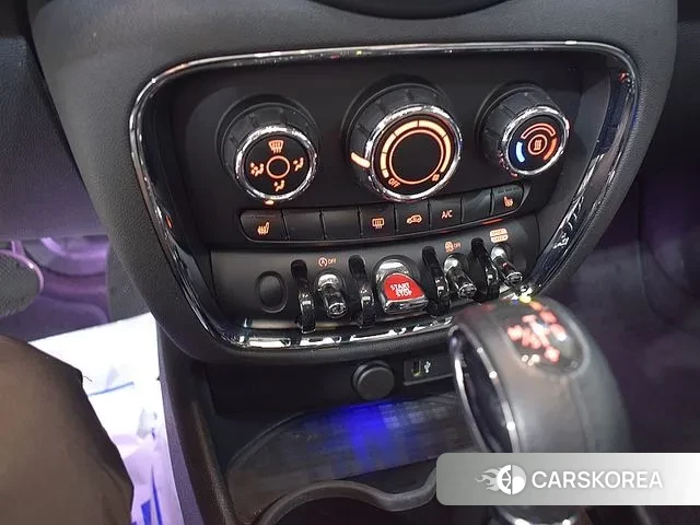 Mini Cooper Clubman 2018 Серебристо-серый из Кореи, фото 5