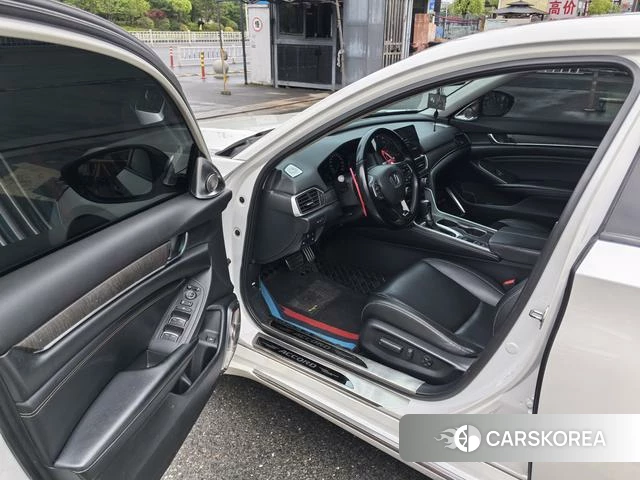 Honda Accord 2023 Белый из Китая, фото 5