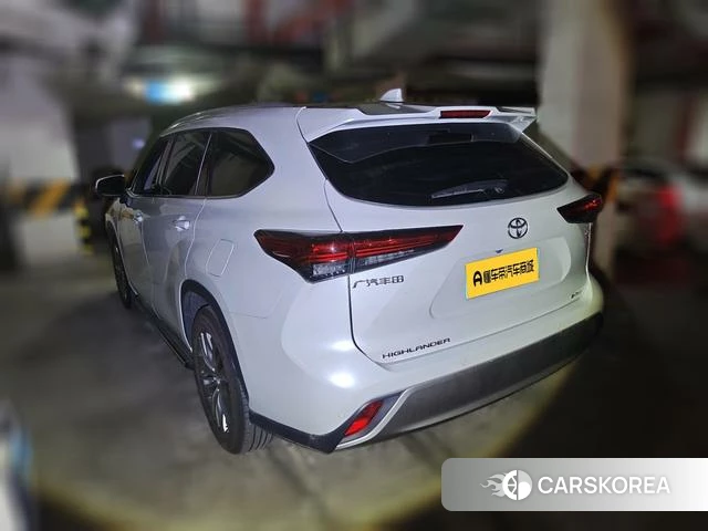 Toyota Highlander 2024 Белый из Китая, фото 5