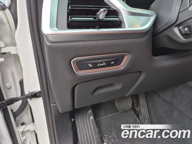 BMW X7 (G07) 2023 Белый из Кореи, фото 5