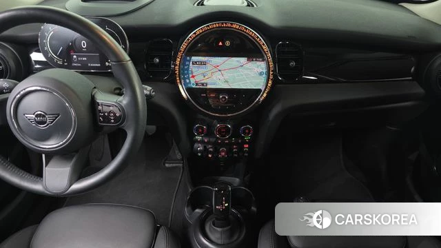 Mini Cooper 2023 Красный из Кореи, фото 5