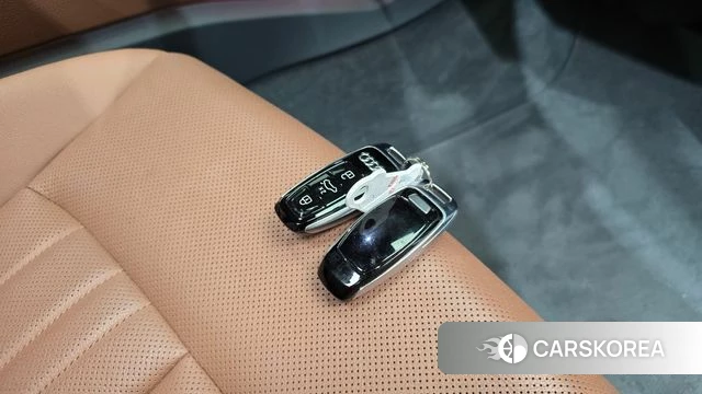 Audi A6 (C8) 2022 Белый из Кореи, фото 5