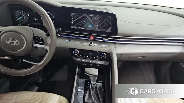 Hyundai The New Avante (CN7) 2024 Белый из Кореи, фото 5