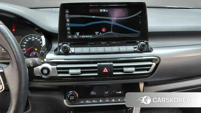 Kia Seltos 2022 Белый из Кореи, фото 5