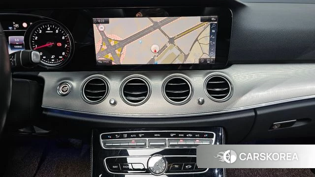 Mercedes-Benz E-Class W213 2018 Белый из Кореи, фото 5