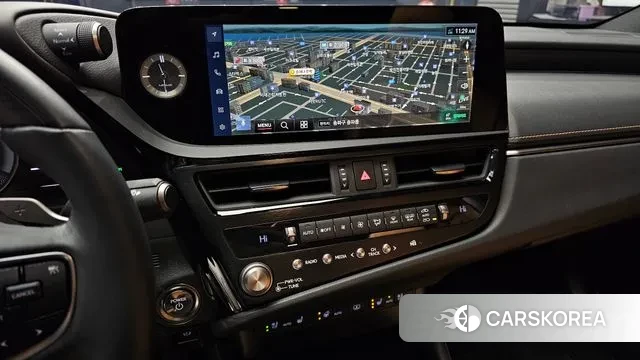 Lexus ES300h 7th generation 2023 Серебристо-серый из Кореи, фото 5