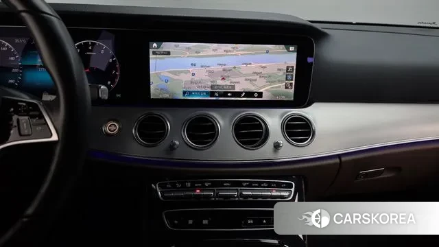 Mercedes-Benz E-Class W213 2021 Белый из Кореи, фото 5