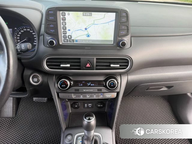 Hyundai Kona 2019 Белый из Кореи, фото 5