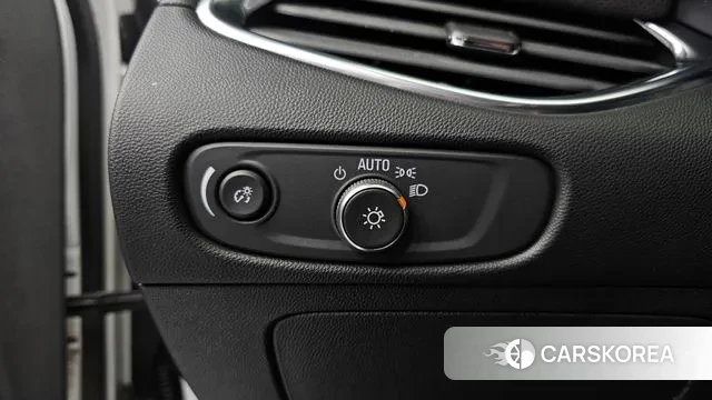 Chevrolet (GM Daewoo) The New Malibu 2020 Белый из Кореи, фото 5