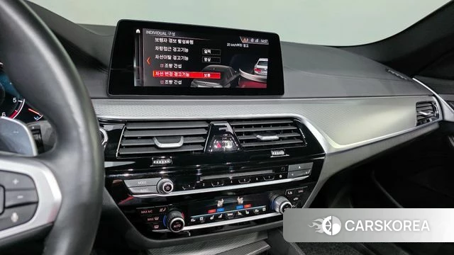 BMW 5 Series (G30) 2019 Серебристо-серый из Кореи, фото 5