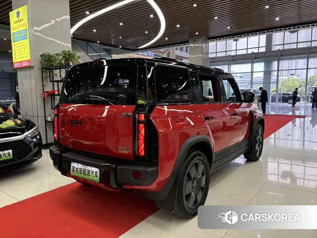 iCAR 03T 2025 Красный из Китая, фото 5