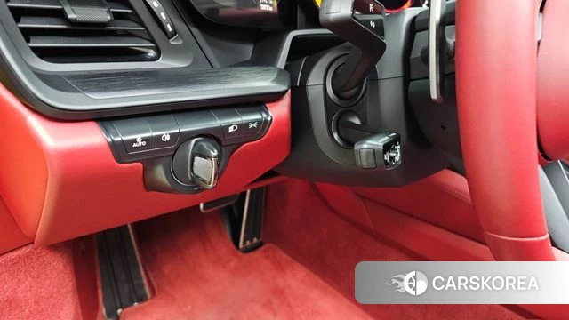 Porsche 911(992) 2022 Желтый из Кореи, фото 5